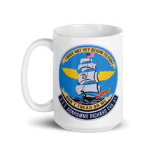 Load image into Gallery viewer, USS Bonhomme Richard (CVA-31) Ship&#39;s Crest Mug