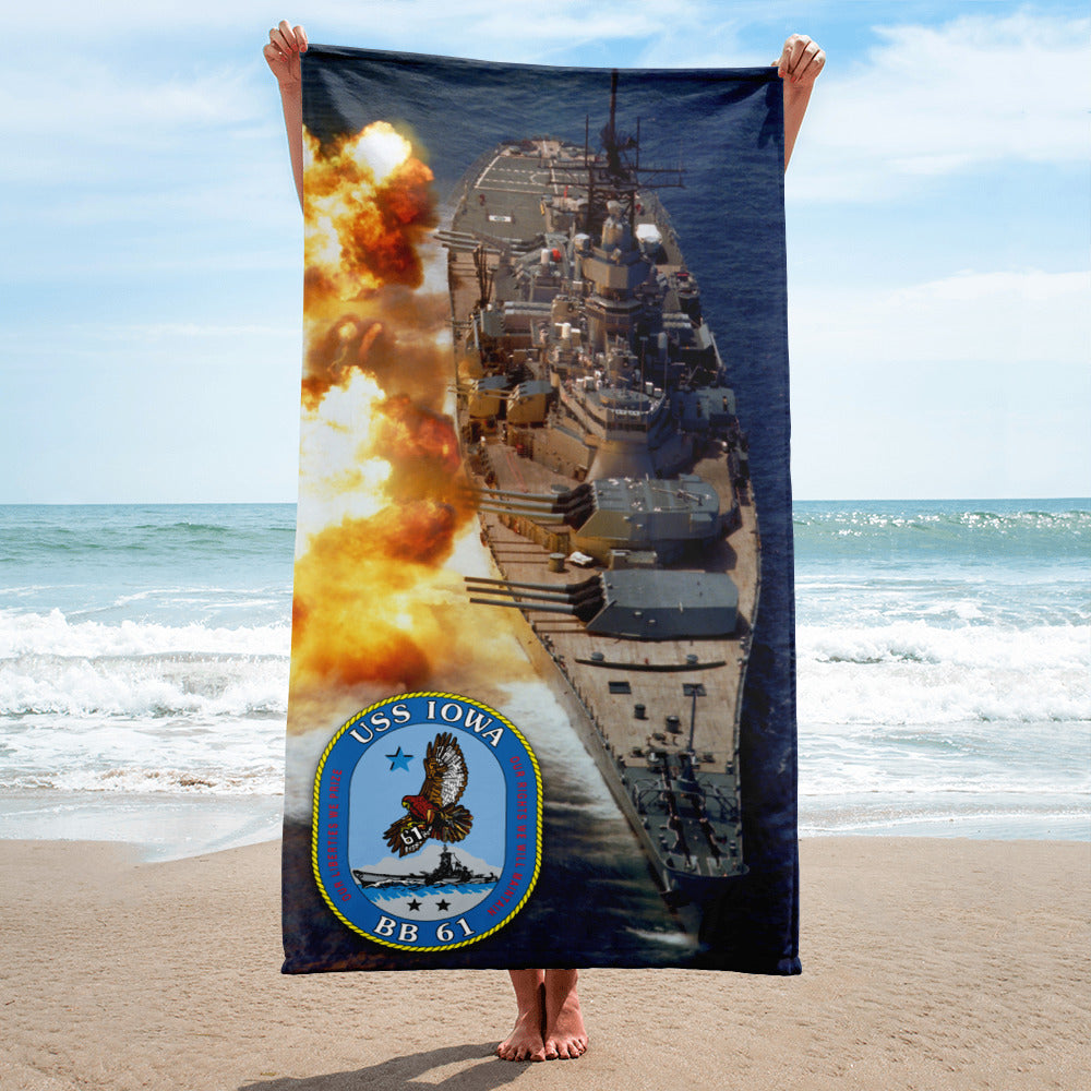 USS Iowa (BB-61) Firing Guns Beach Towel – white, 30x60